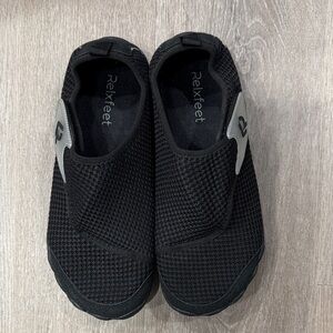 Black Relxfeet Slip-On Shoes